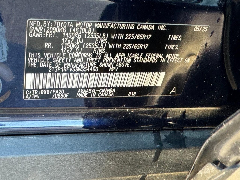 Toyota RAV4 Vehicle Image 24