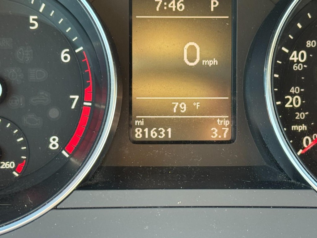 Volkswagen Jetta Vehicle Image 23