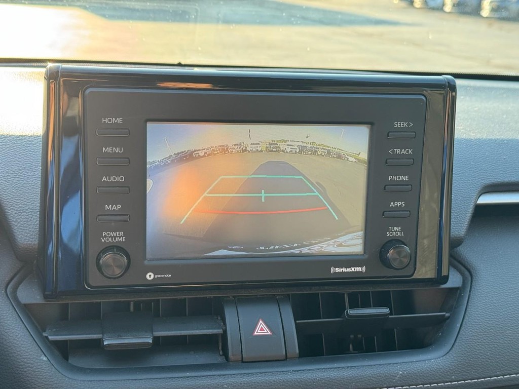 Toyota RAV4 Vehicle Image 24
