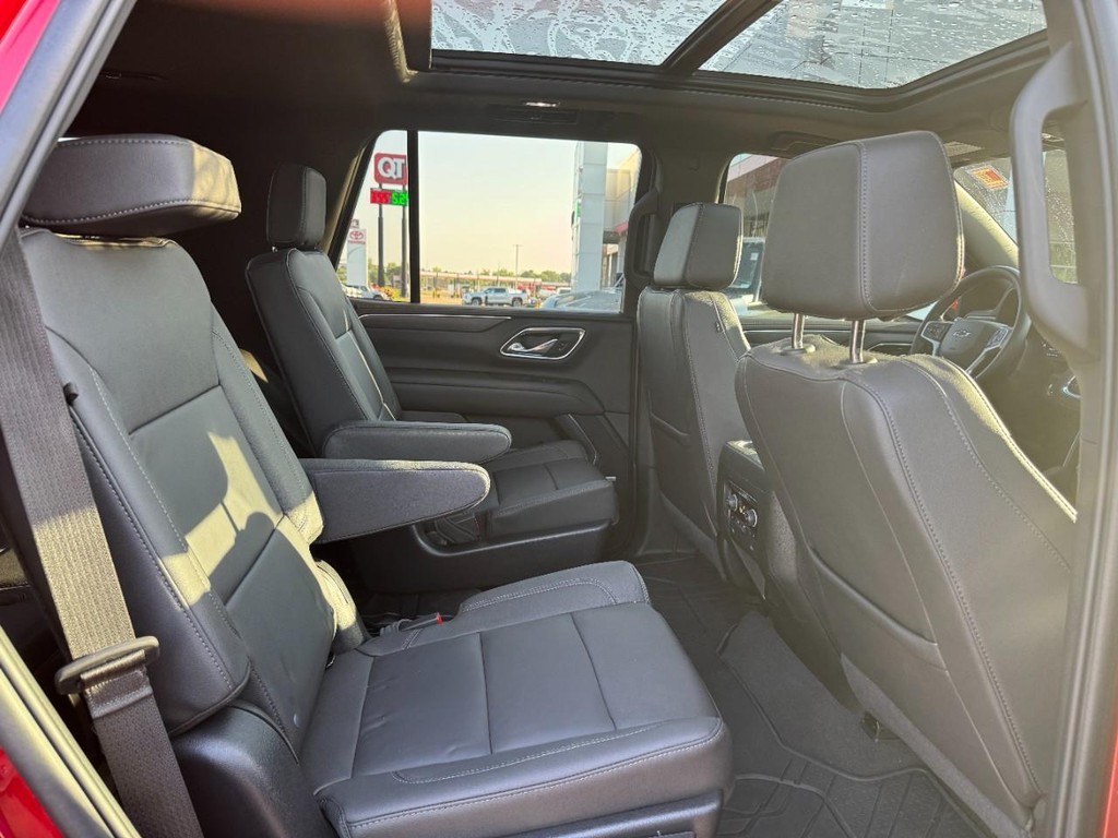 Chevrolet Tahoe Vehicle Image 12