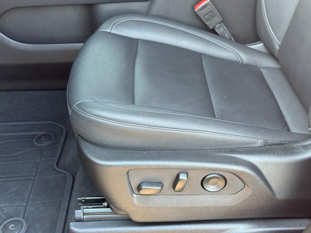 Chevrolet Tahoe Vehicle Image 19