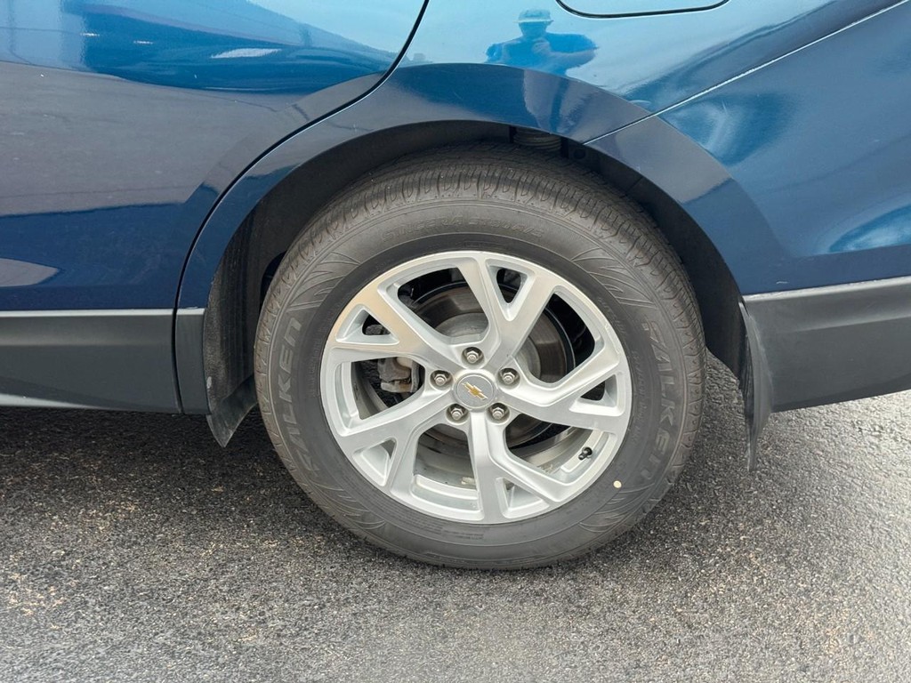 Chevrolet Equinox Vehicle Full-screen Gallery Image 07