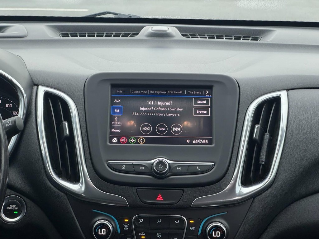 Chevrolet Equinox Vehicle Full-screen Gallery Image 14