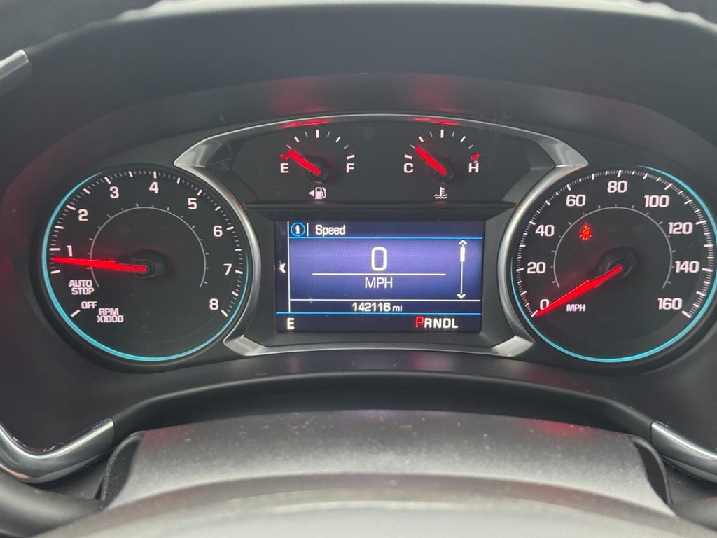 Chevrolet Equinox Vehicle Full-screen Gallery Image 21