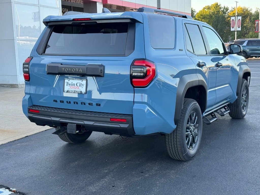 Toyota 4Runner Vehicle Image 4