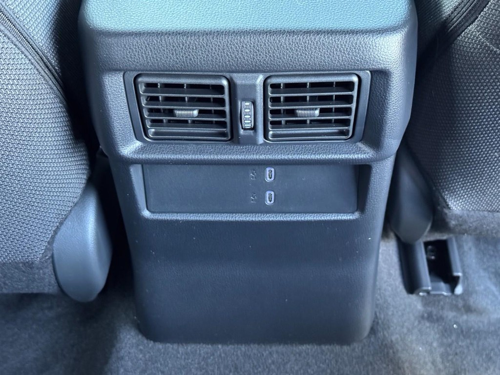 Toyota 4Runner Vehicle Image 7