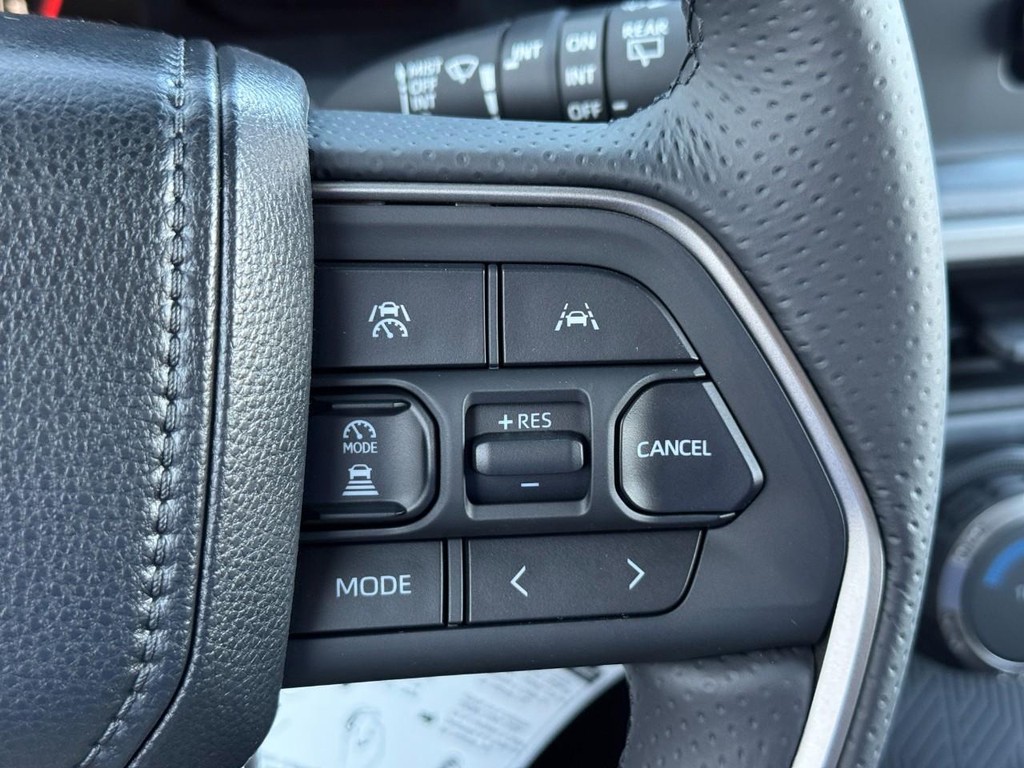 Toyota 4Runner Vehicle Image 16
