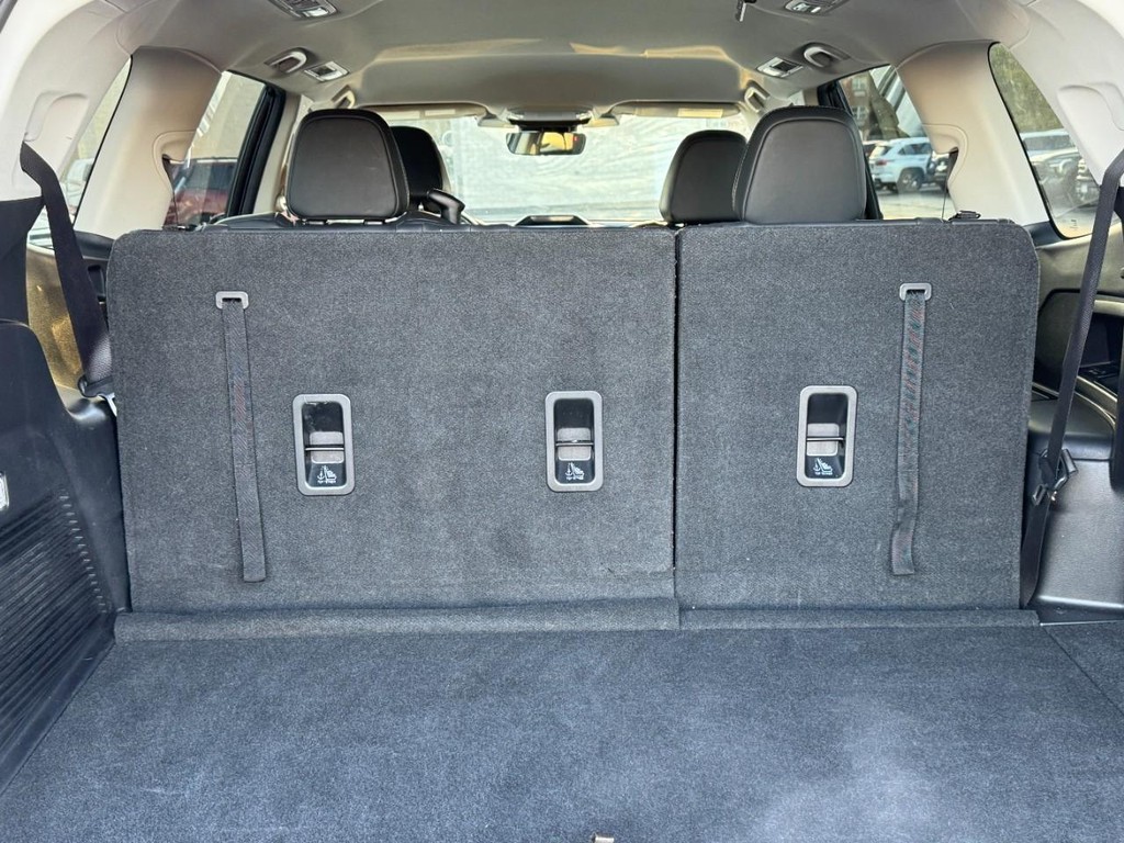 Subaru Ascent Vehicle Image 6