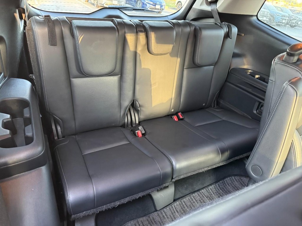 Subaru Ascent Vehicle Image 11