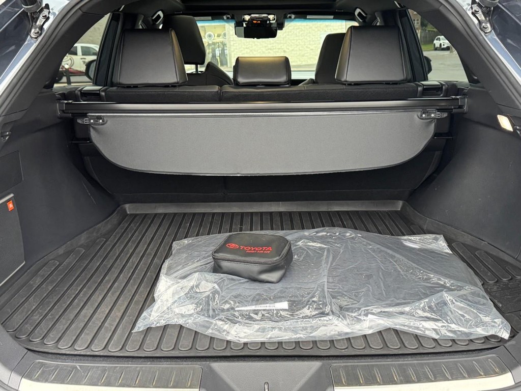 Toyota Venza Vehicle Image 6