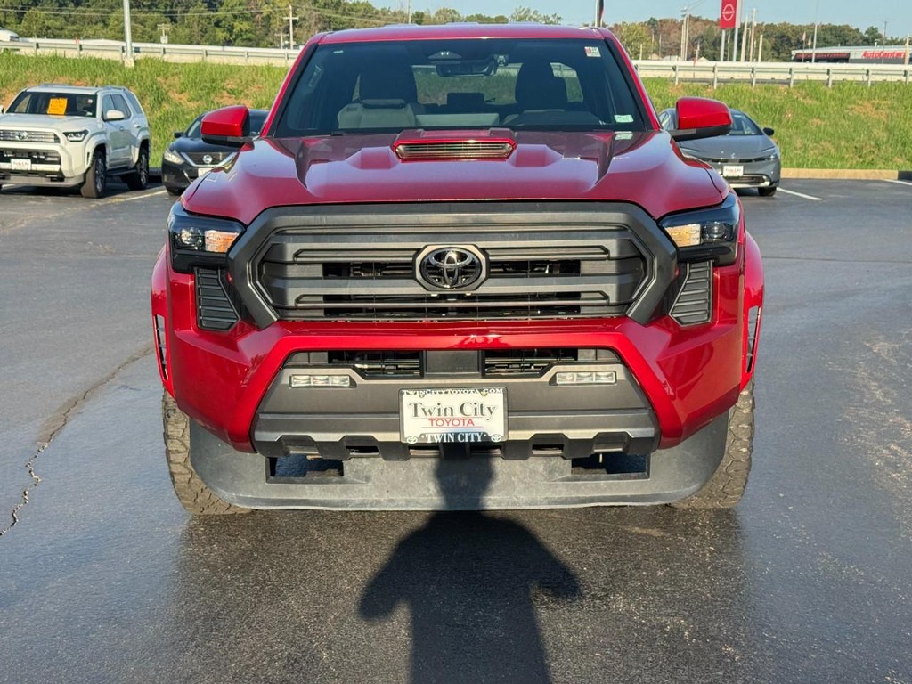 Toyota Tacoma 4WD Vehicle Image 9
