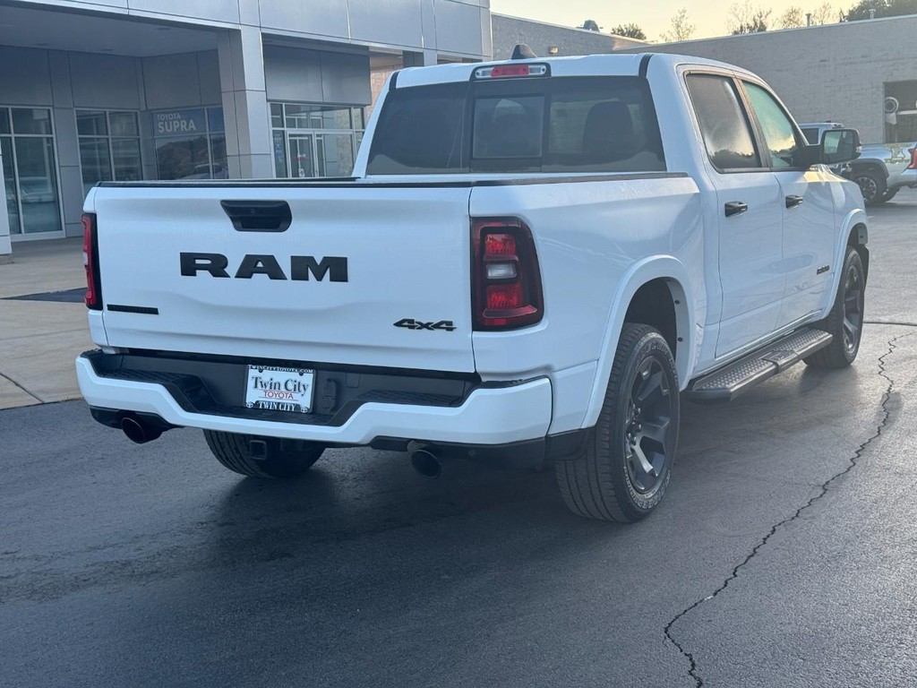 Ram 1500 Vehicle Image 3