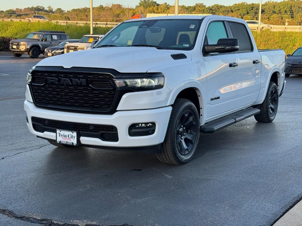 Ram 1500 Vehicle Image 9