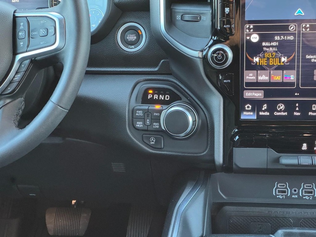 Ram 1500 Vehicle Image 16