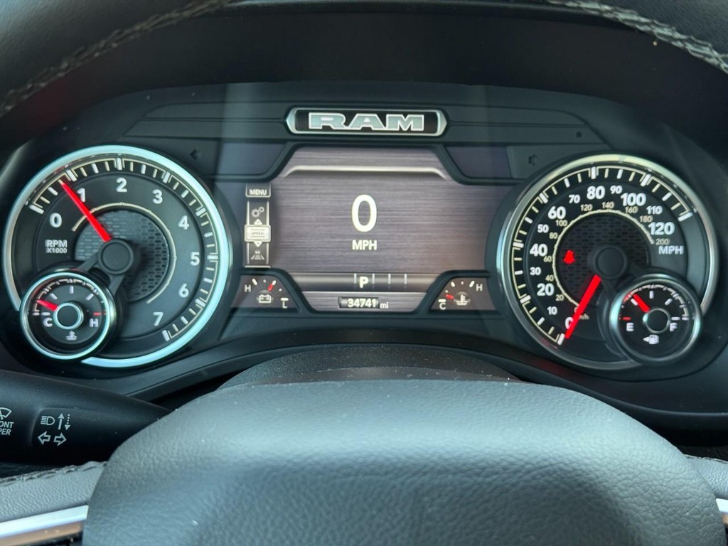 Ram 1500 Vehicle Image 22