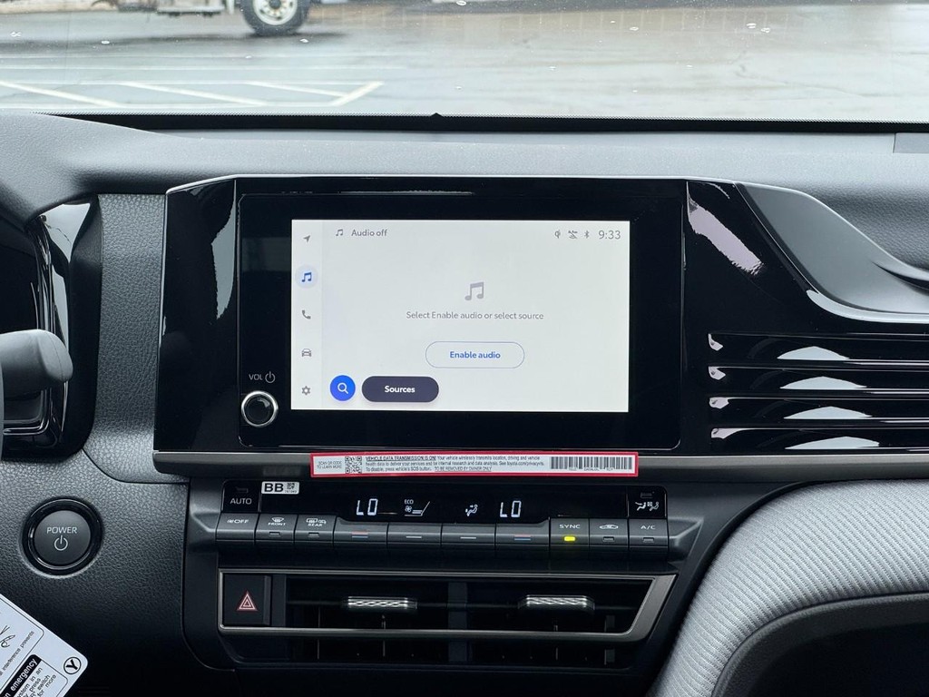 Toyota Camry Vehicle Image 10
