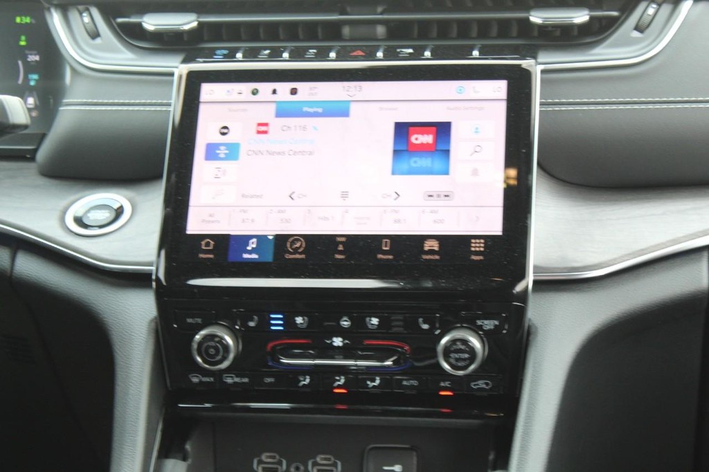 Jeep Grand Cherokee 4xe Vehicle Full-screen Gallery Image 13