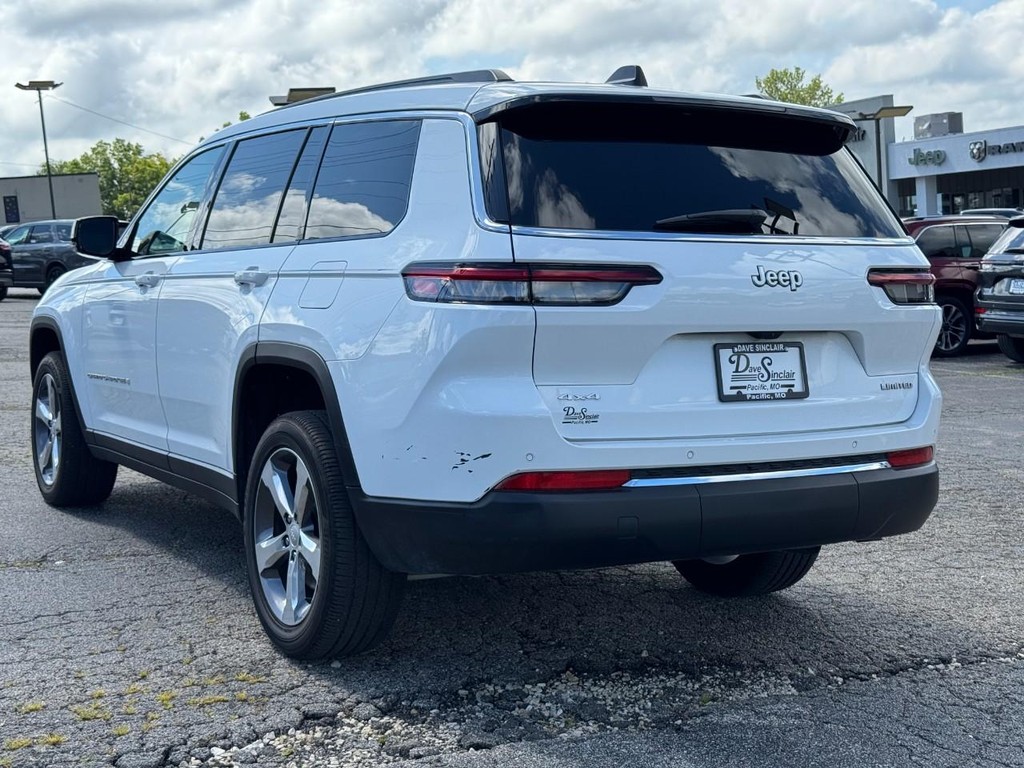 Jeep Grand Cherokee L Vehicle Full-screen Gallery Image 04