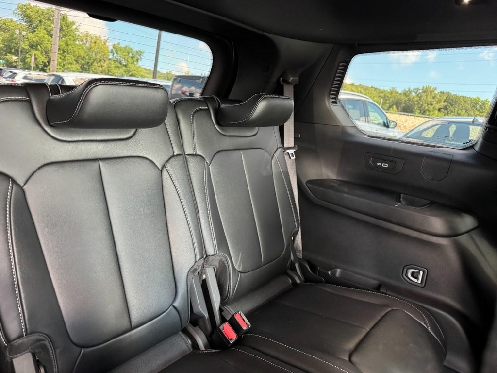 Jeep Grand Cherokee L Vehicle Full-screen Gallery Image 12