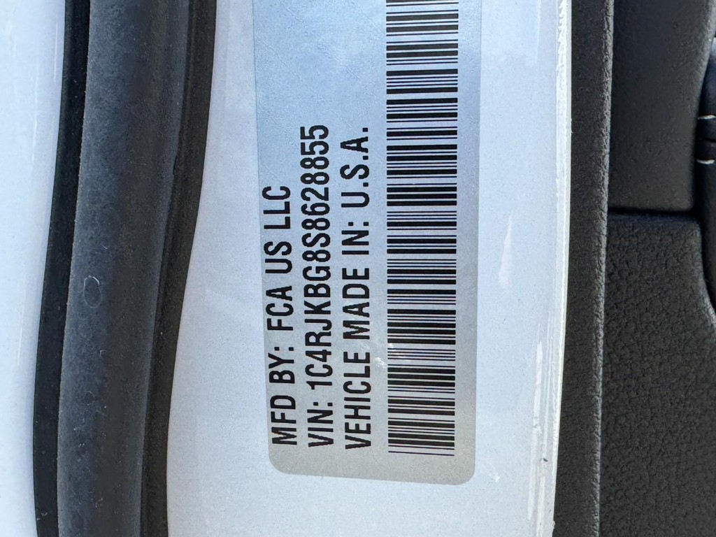 Jeep Grand Cherokee L Vehicle Full-screen Gallery Image 29