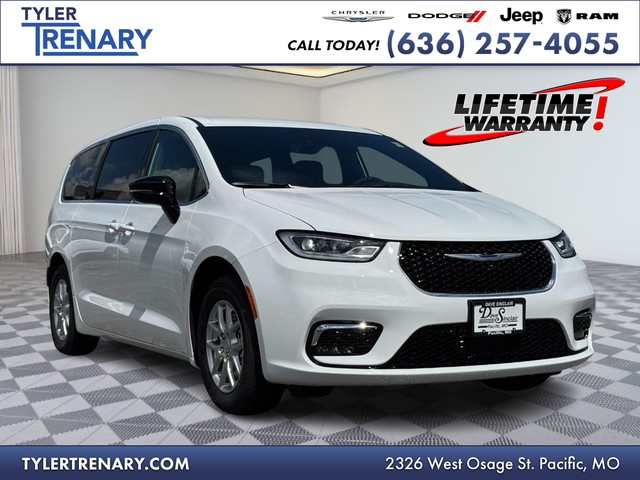 more details - chrysler pacifica