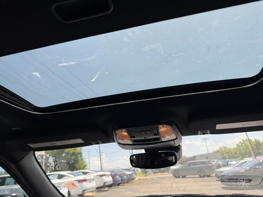 Dodge Durango Vehicle Full-screen Gallery Image 13