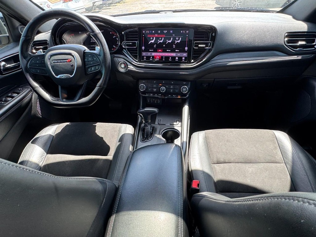 Dodge Durango Vehicle Full-screen Gallery Image 14