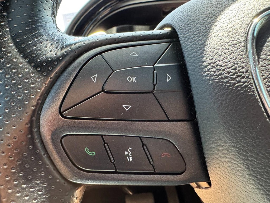 Dodge Durango Vehicle Full-screen Gallery Image 19