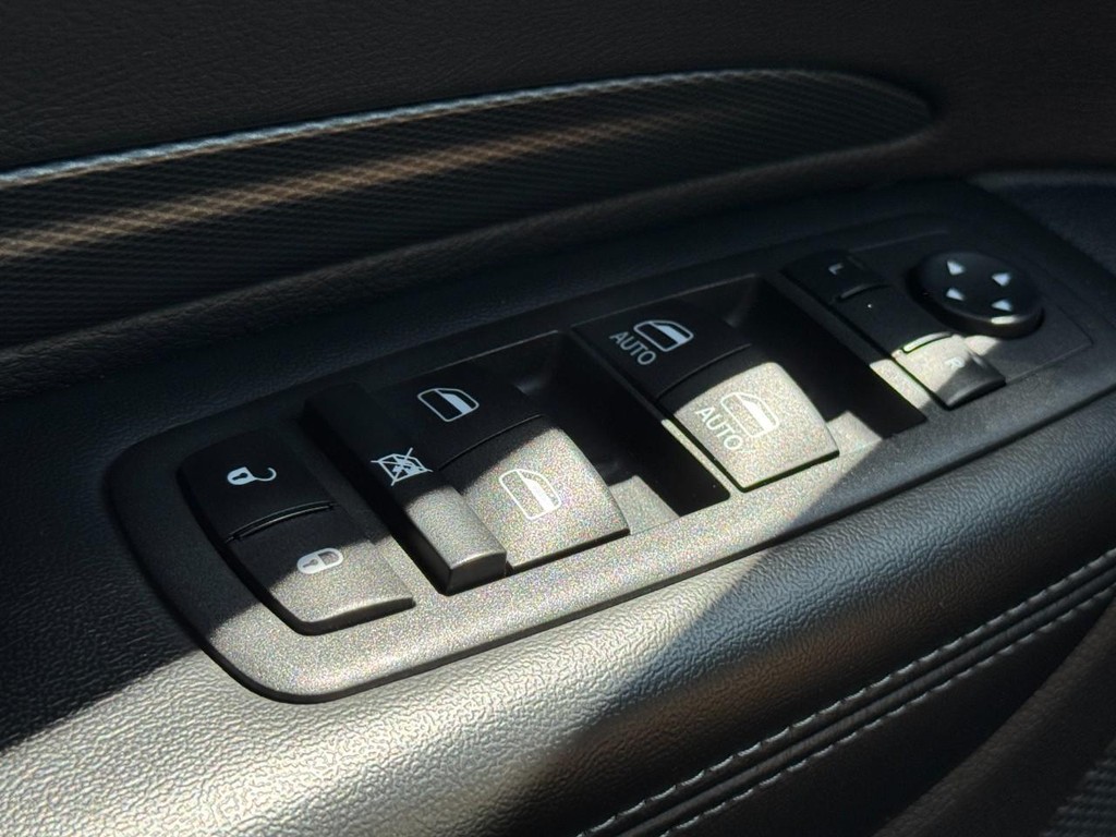 Dodge Durango Vehicle Full-screen Gallery Image 27