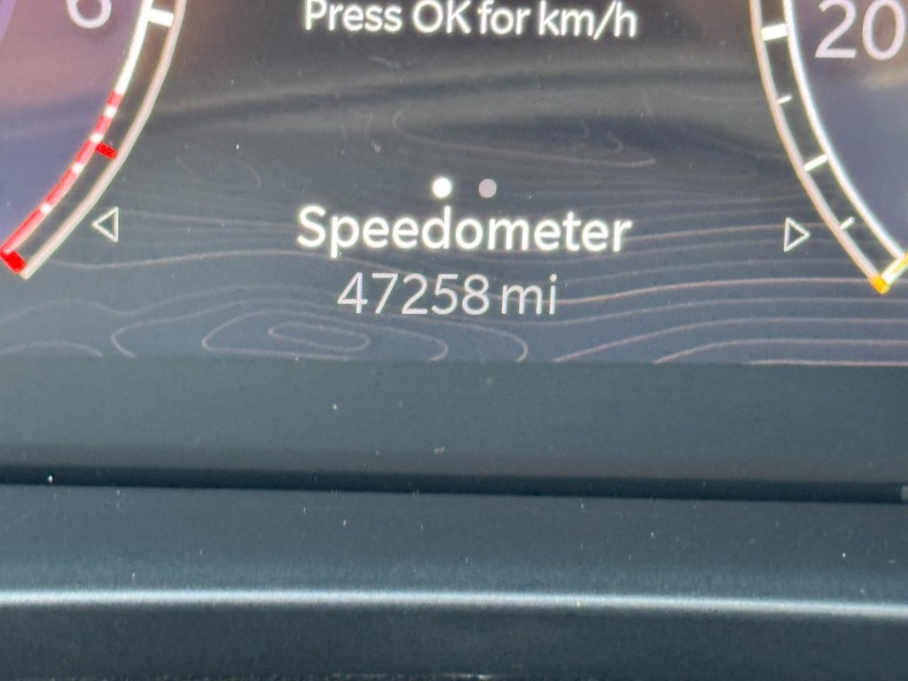 Jeep Grand Cherokee L Vehicle Full-screen Gallery Image 20