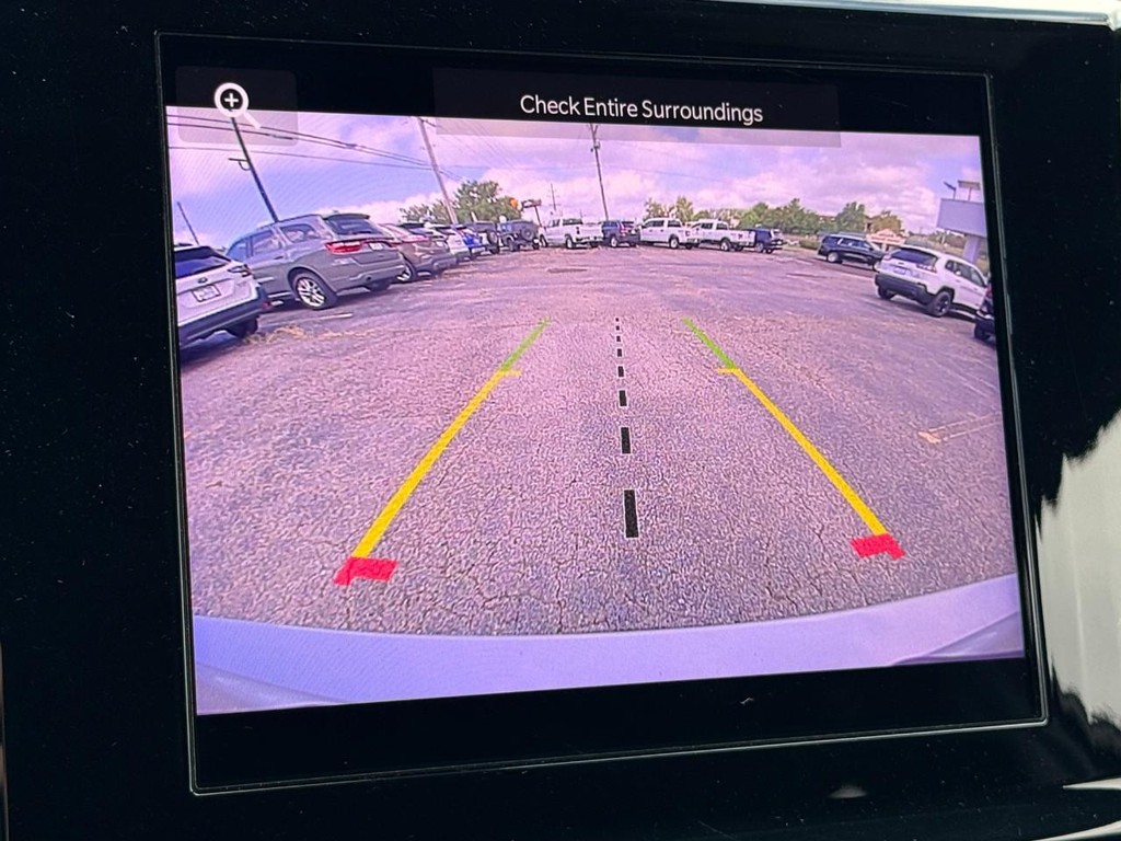 Jeep Grand Cherokee L Vehicle Full-screen Gallery Image 24