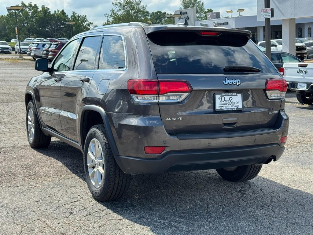 Jeep Grand Cherokee Vehicle Full-screen Gallery Image 04