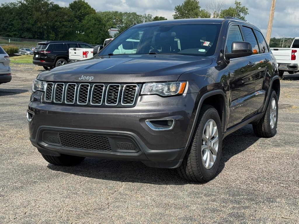Jeep Grand Cherokee Vehicle Full-screen Gallery Image 06