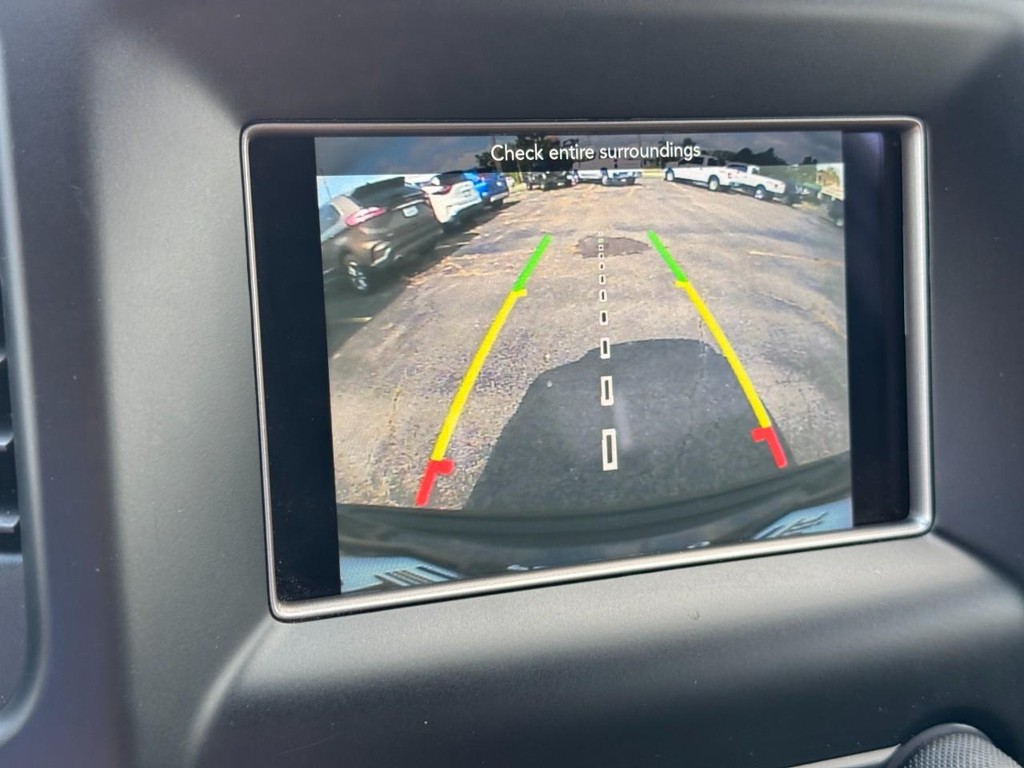 Jeep Grand Cherokee Vehicle Full-screen Gallery Image 21