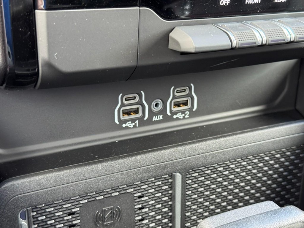 Ram 1500 Vehicle Full-screen Gallery Image 15