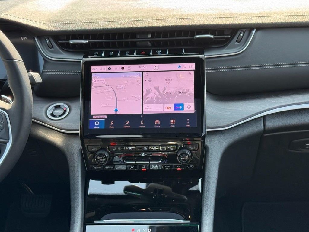 Jeep Grand Cherokee Vehicle Full-screen Gallery Image 08