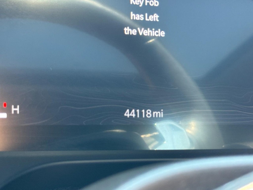 Jeep Grand Cherokee L Vehicle Full-screen Gallery Image 23