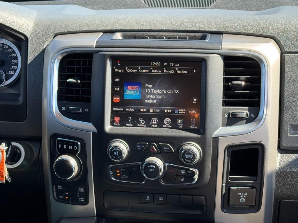 Ram 1500 Vehicle Full-screen Gallery Image 14