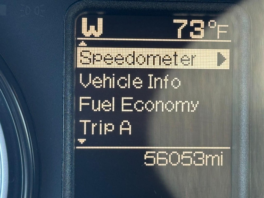 Ram 1500 Vehicle Full-screen Gallery Image 19