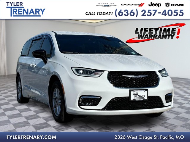 more details - chrysler pacifica