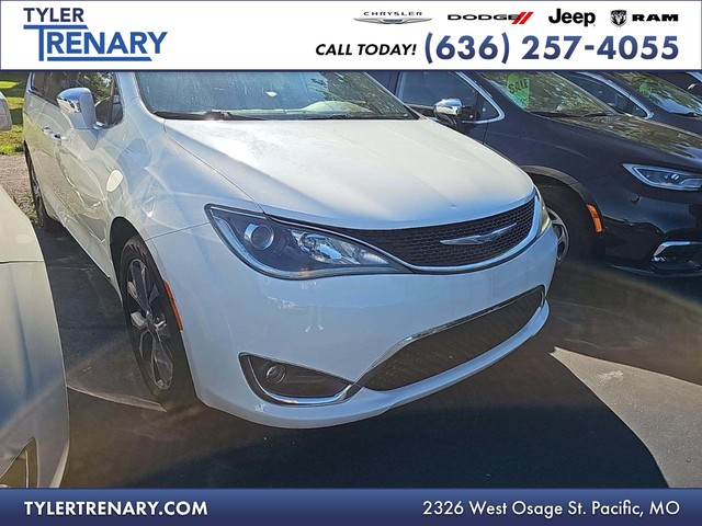 more details - chrysler pacifica