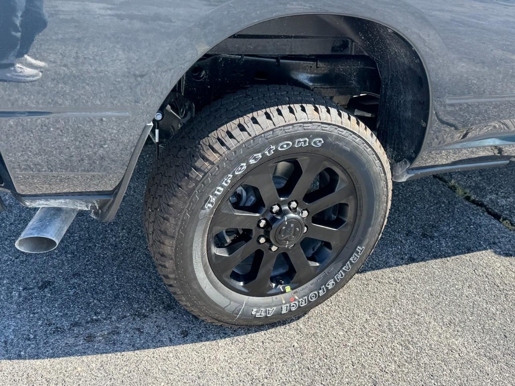 Ram 2500 Vehicle Full-screen Gallery Image 04