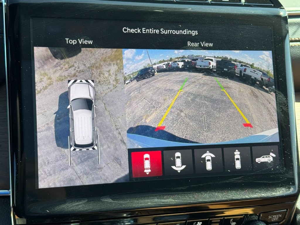 Jeep Grand Cherokee Vehicle Full-screen Gallery Image 17