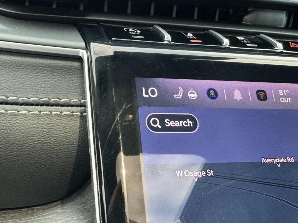 Jeep Grand Cherokee Vehicle Full-screen Gallery Image 16