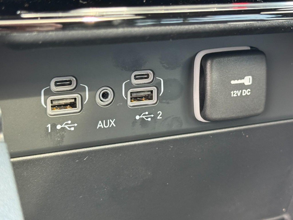 Jeep Grand Cherokee Vehicle Full-screen Gallery Image 15