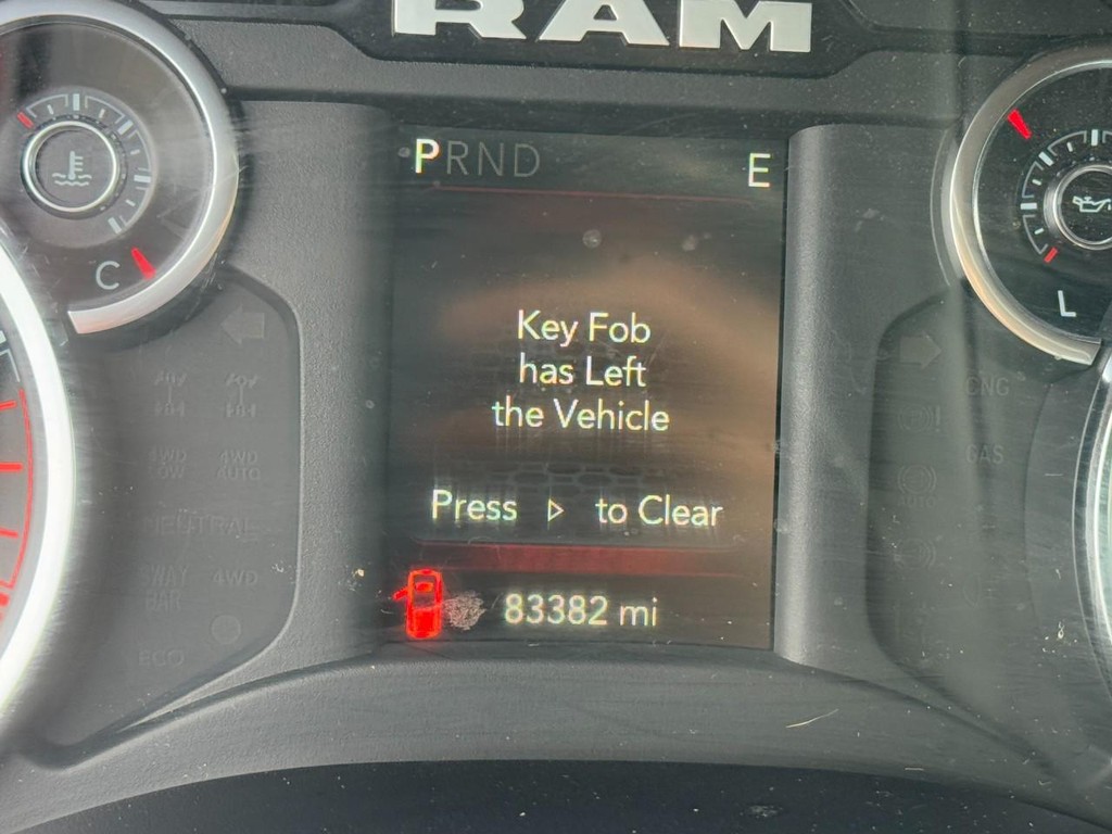 Ram 3500 Vehicle Full-screen Gallery Image 18