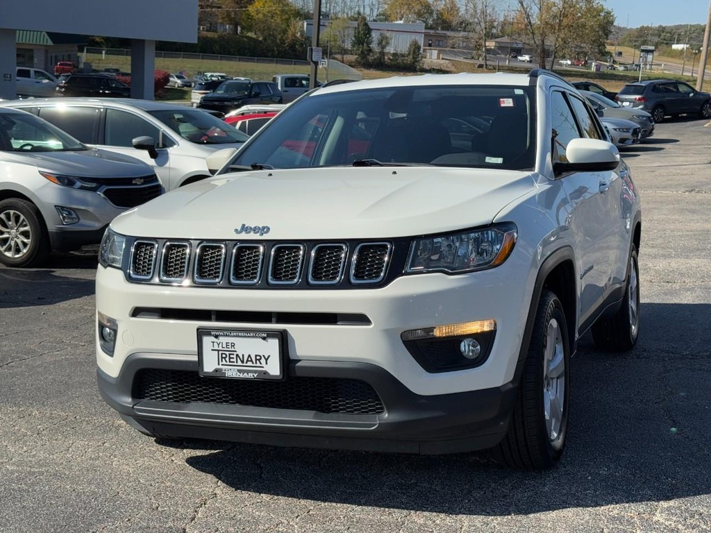 Jeep Compass Vehicle Full-screen Gallery Image 06