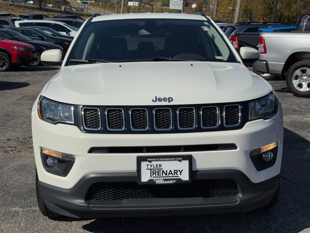 Jeep Compass Vehicle Full-screen Gallery Image 07