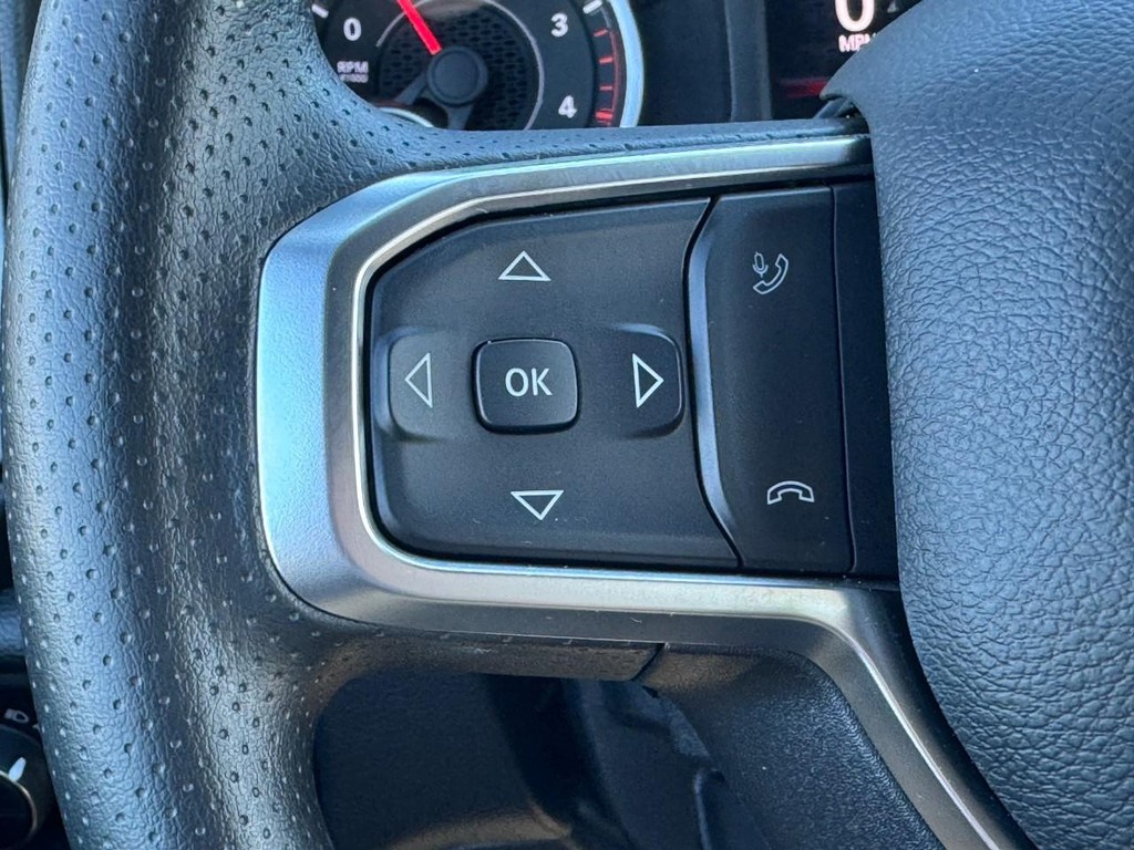 Ram 3500 Vehicle Full-screen Gallery Image 11