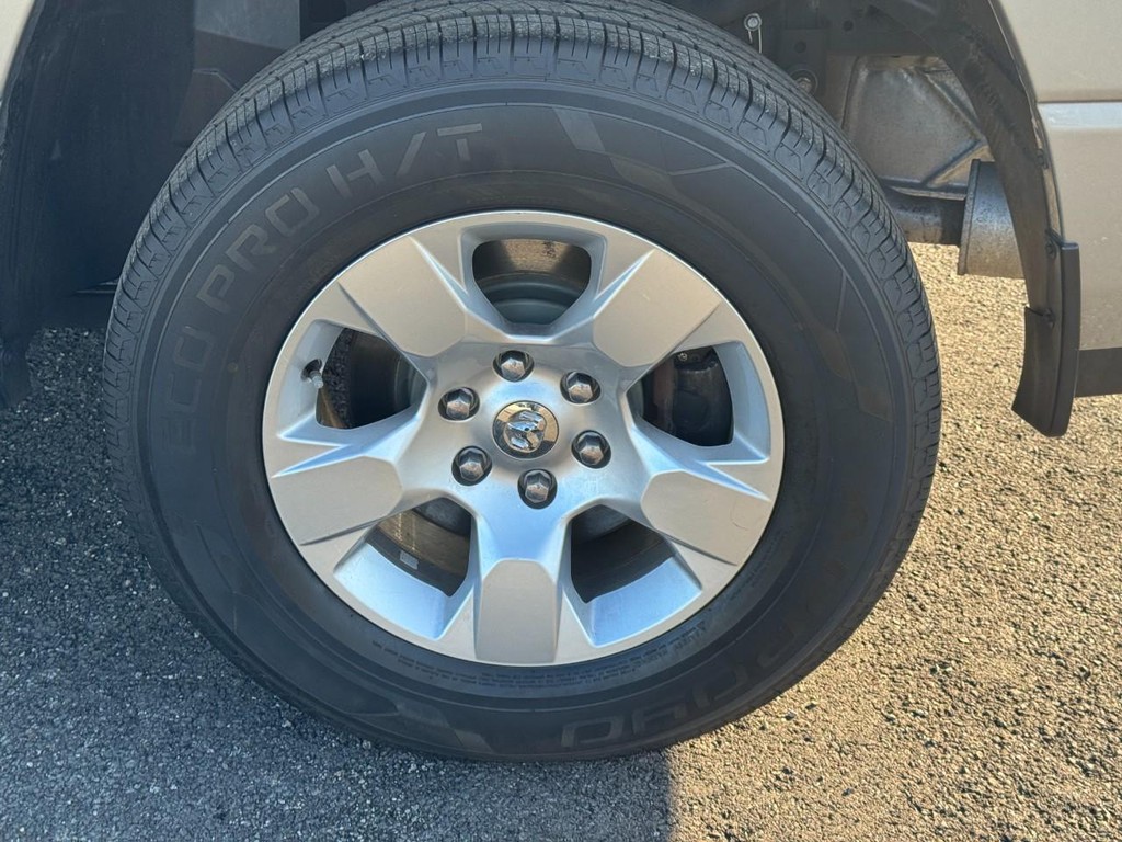 Ram 1500 Vehicle Full-screen Gallery Image 07